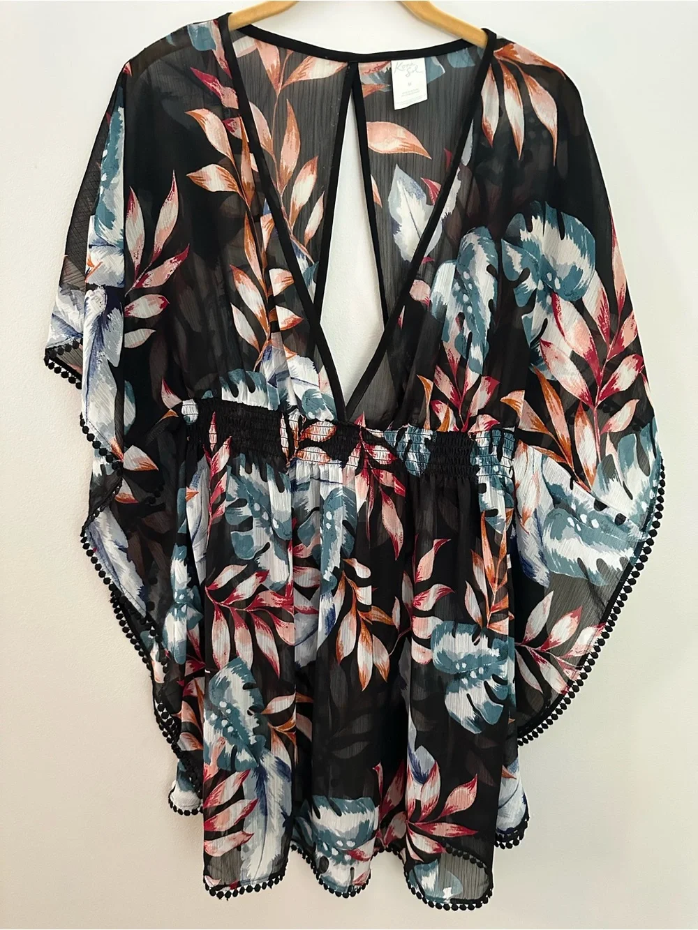 Kona Sol Kaftan Cover-Up Black Floral Medium Like New